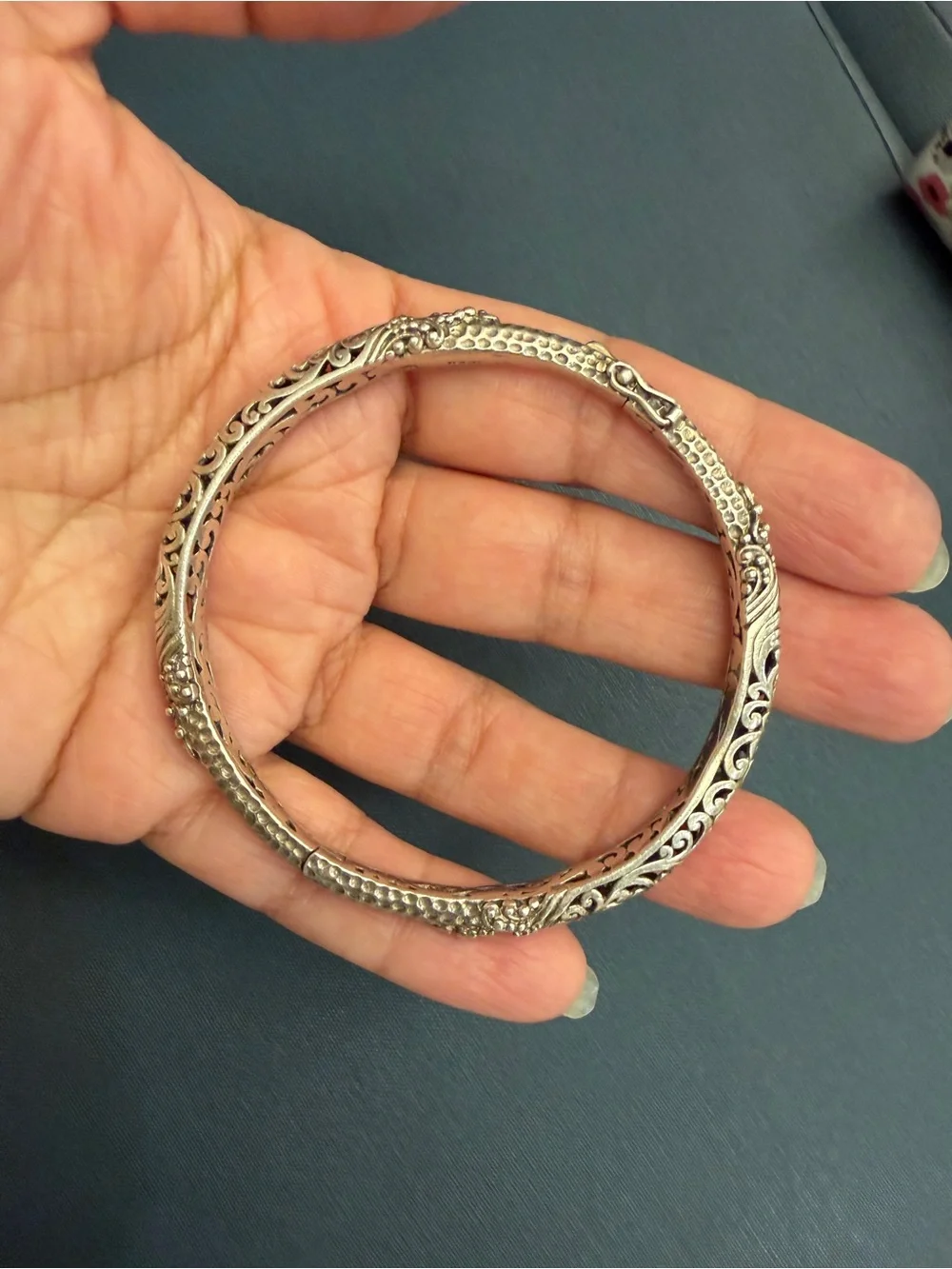 Sarda Artisan Sterling Silver Cut Out Filigree Scroll Hinged Bangle bracelet